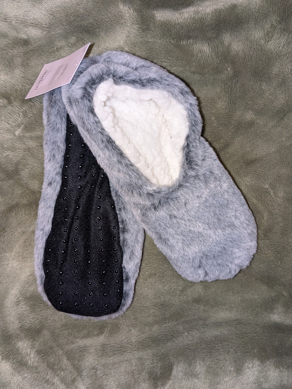 Auden Faux Fur Lined Slipper Socks - Gray & White